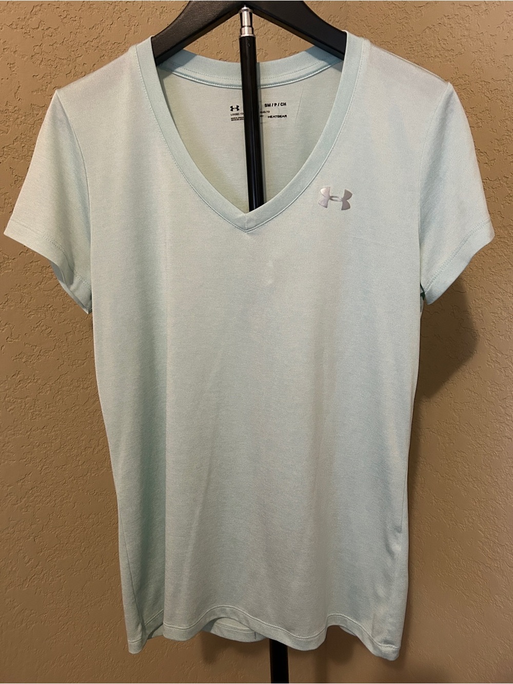 Women’s Under Armour V-Neck Performance Top